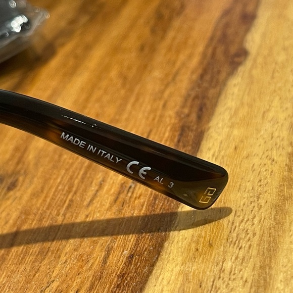 Givenchy Pierced sunglasses - Picture 4 of 7